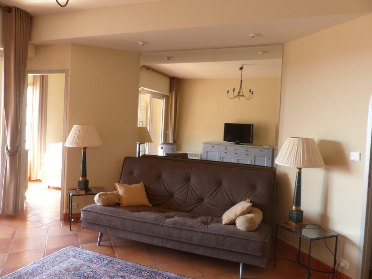 Hameau Des Amandiers-Vue Mer & Golf 滨海圣西尔 外观 照片